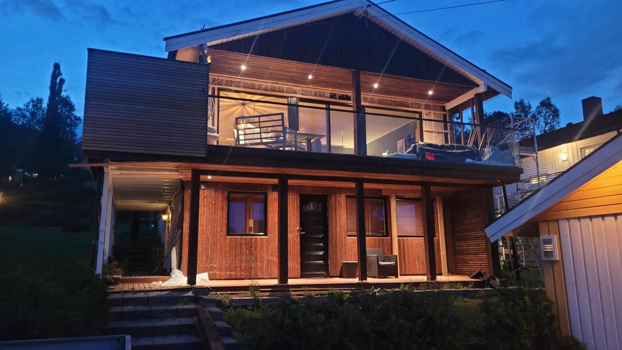 Apartment, 4Km Fra Tromsosentrum. Flyplass 1.71Km. 외부 사진